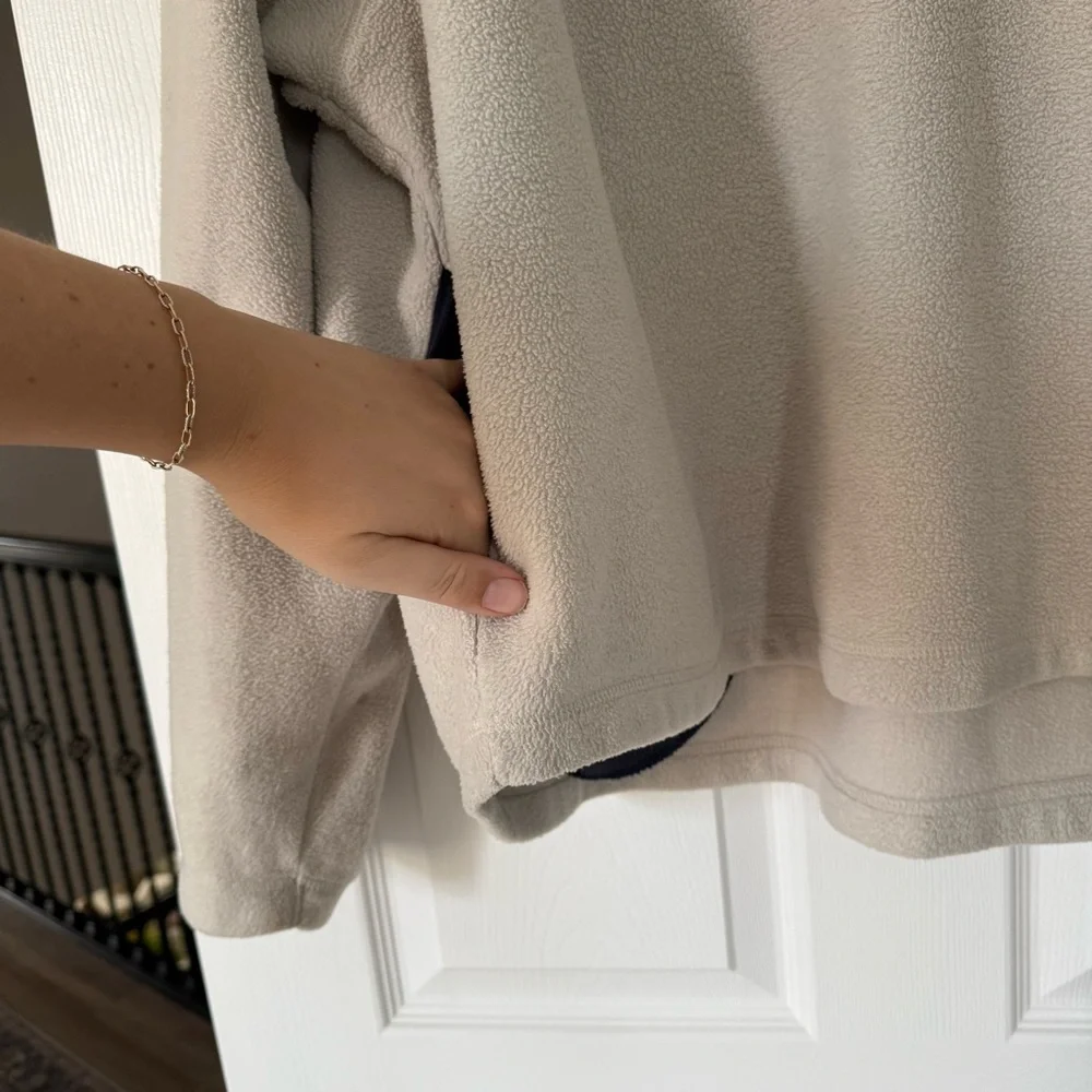 Old Navy Men's Tan Zip-Up Sweater - Picture 5 of 8